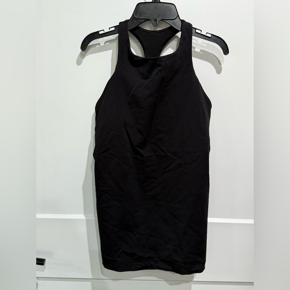 Lululemon In Training Tank (8) - Picture 2 of 10